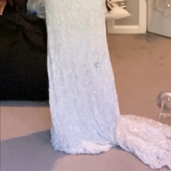 SHERRI HILL IVORY BEADED GOWN - Picture 12 of 12